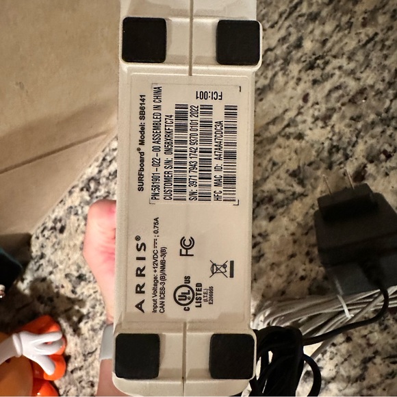 Arris SURFboard Cable Modem SB6141 - Picture 6 of 7